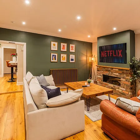 The Nook - Cosy One Bed Town Centre Apartment *
